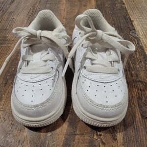 NIKE BABY AIR FORCE 1'S SIZE 5C